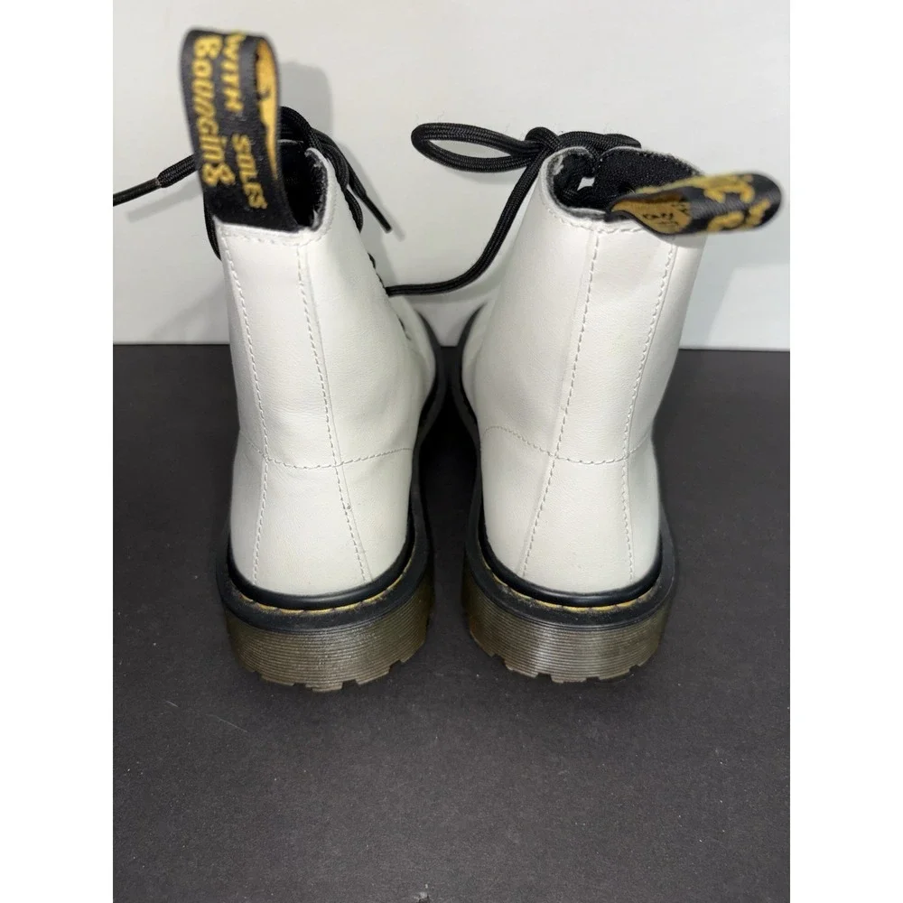 Doc Martens Luana Women's Sz 6 Air Cushions Sole White‎ Boots Dr. AW004